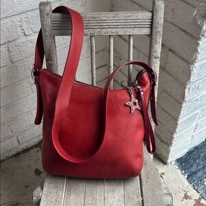 VINTAGE Legacy ♥️ COACH ♥️ slim line bucket bag 9326 Coach 💥Red Star bag tag